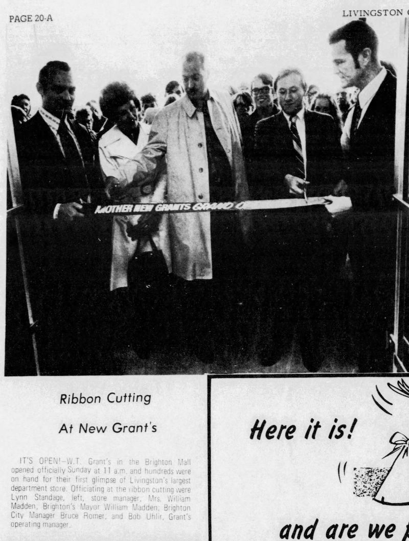 Brighton Mall - Sep 29 1971 Article (newer photo)